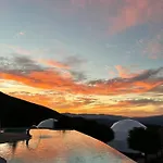 Natura Glamping Luxussátor Alcongosta