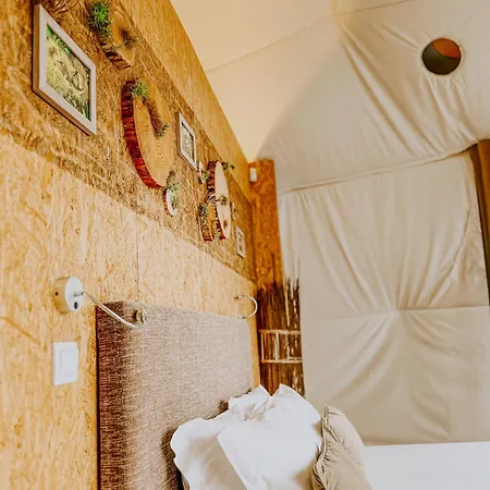 Natura Glamping *